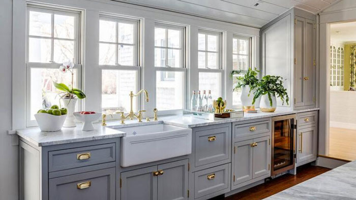 build-a-cabinet-for-a-farmhouse-sink